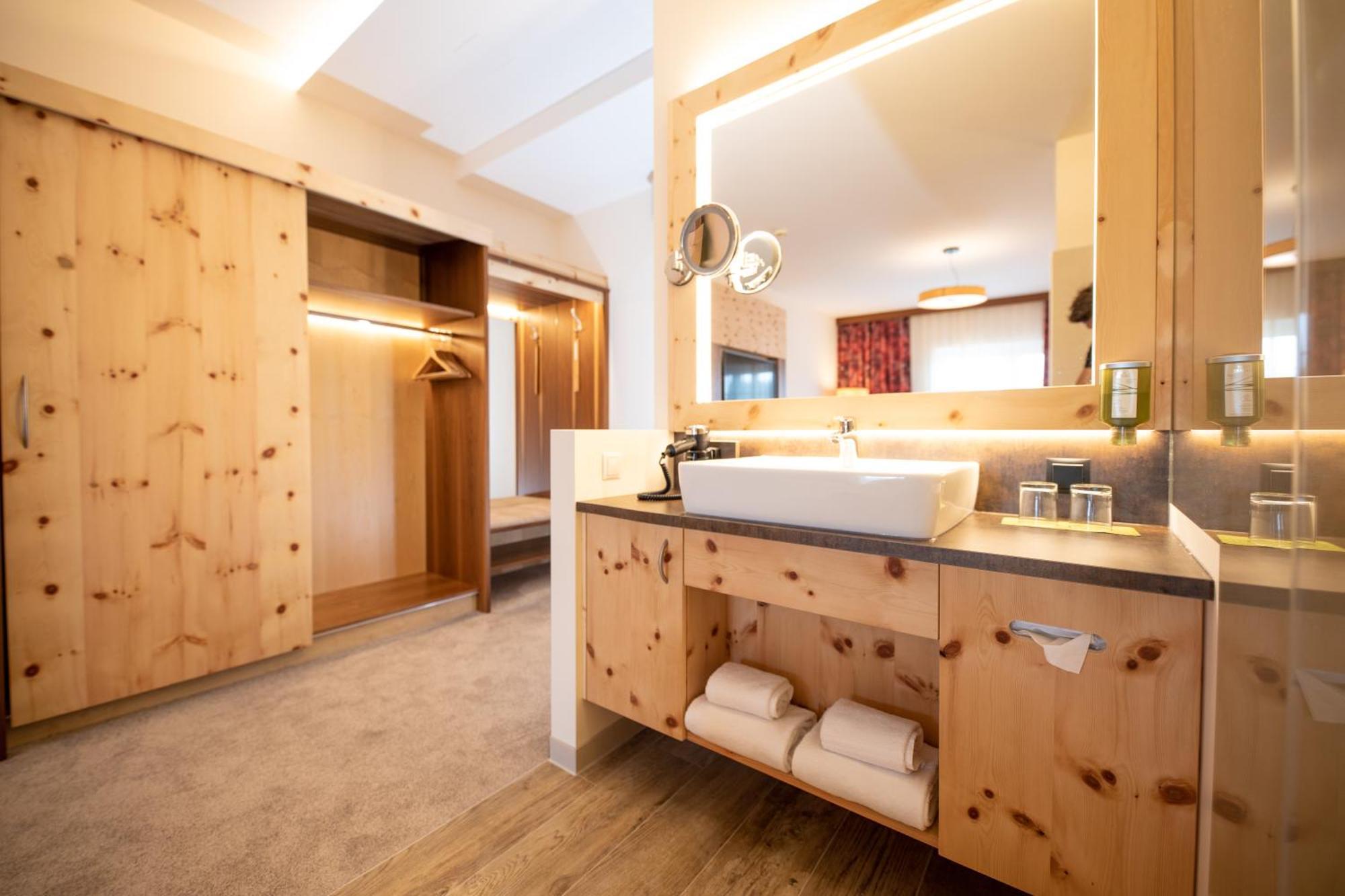 Thermenhotel Puchasplus Stegersbach Exteriör bild