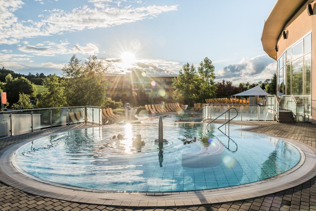 Thermenhotel Puchasplus Stegersbach Exteriör bild