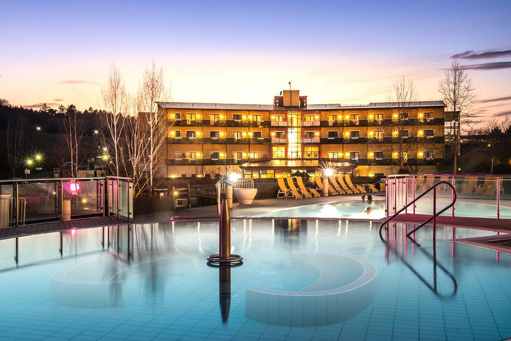 Thermenhotel Puchasplus Stegersbach Exteriör bild