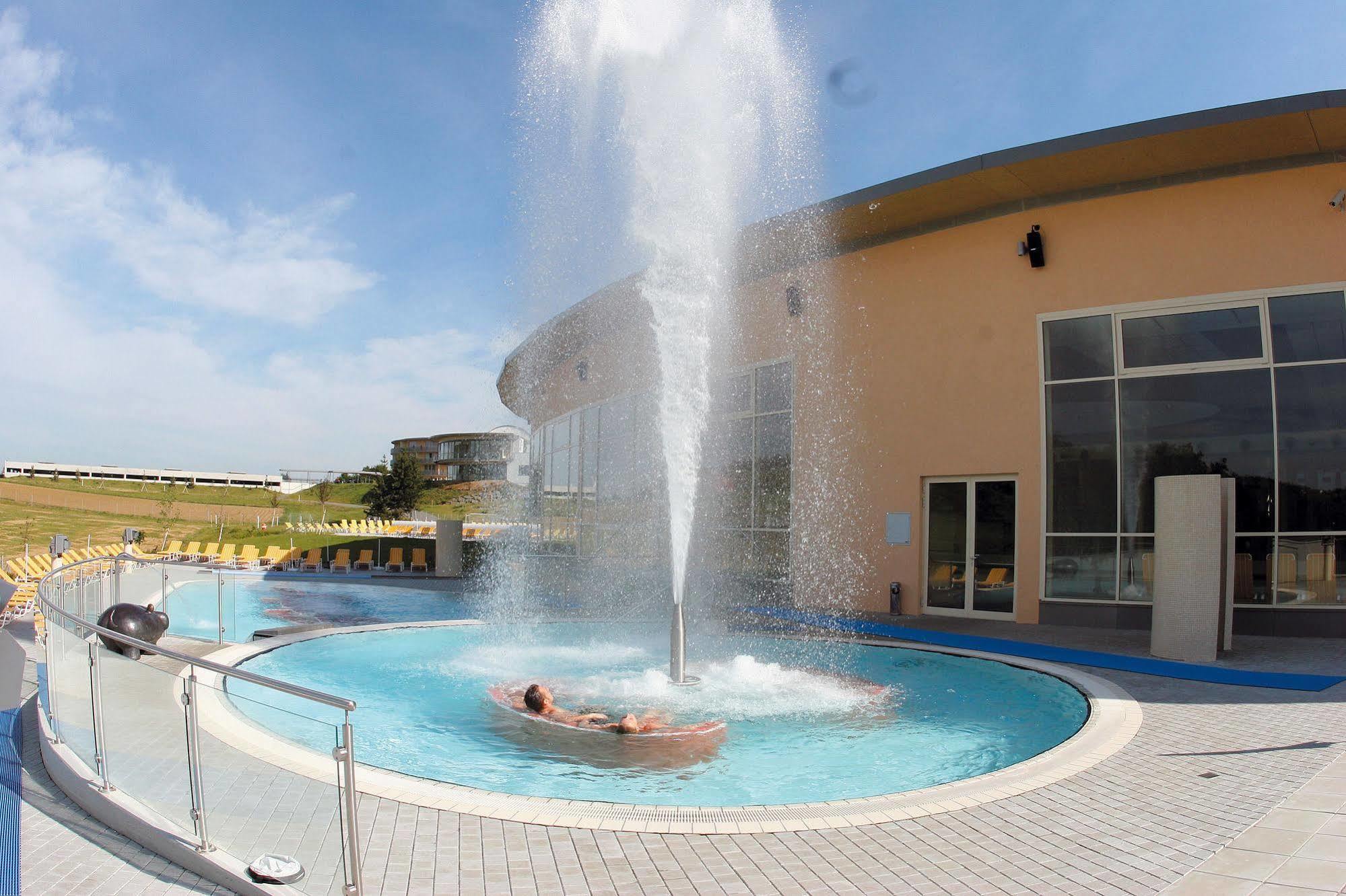 Thermenhotel Puchasplus Stegersbach Exteriör bild