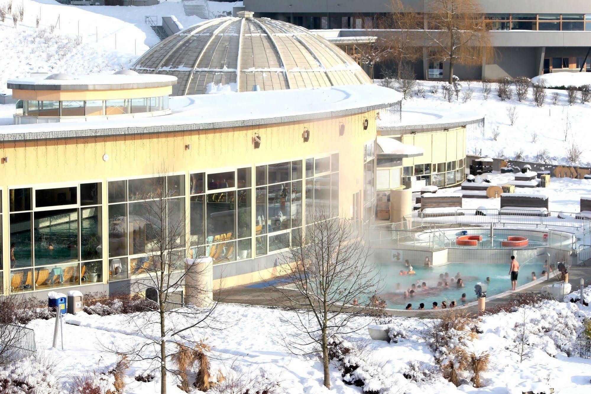 Thermenhotel Puchasplus Stegersbach Exteriör bild